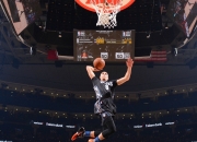 九游中国-旧报纸上的幽灵之战，当1966年的英格兰遇见1989年的米兰，巴尔韦德在哪个时空拦截了巴斯滕？