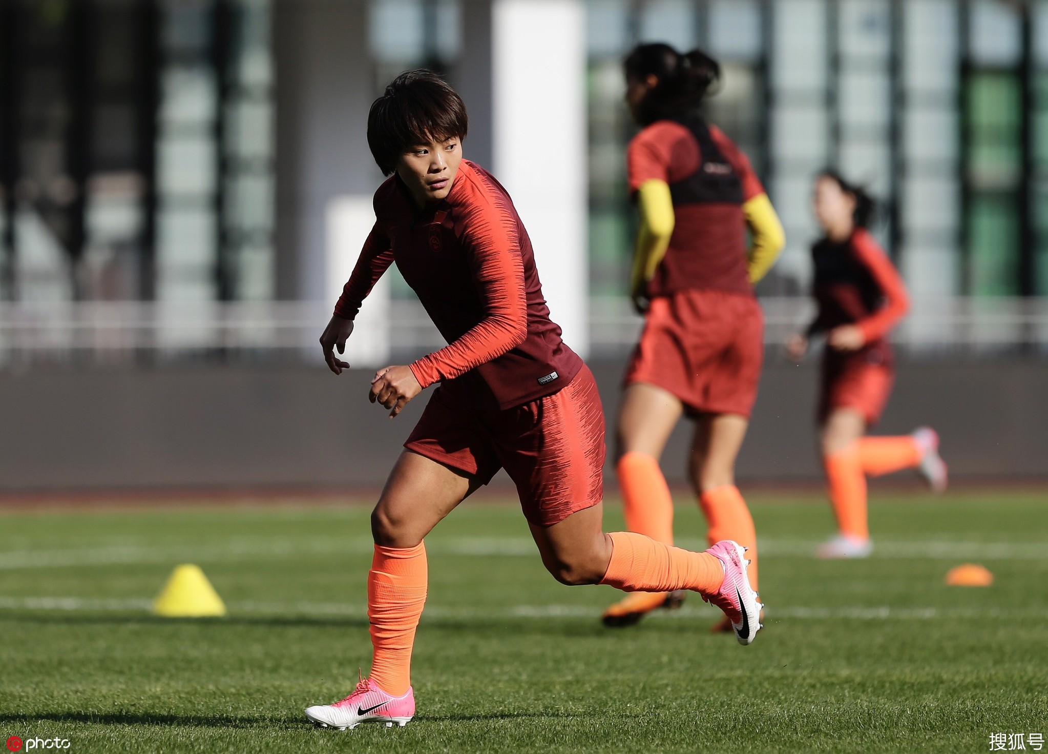 中国女足备战国际女足职业赛，备受期待