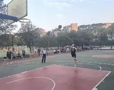 空切突破变向抢点得分精彩可期 空切突破变向抢点得分精彩可期