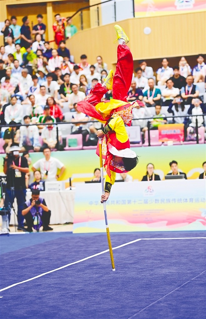 球员技艺高超,赛场上频现绝技的简单介绍 球员技艺高超,赛场上频现绝技的简单介绍