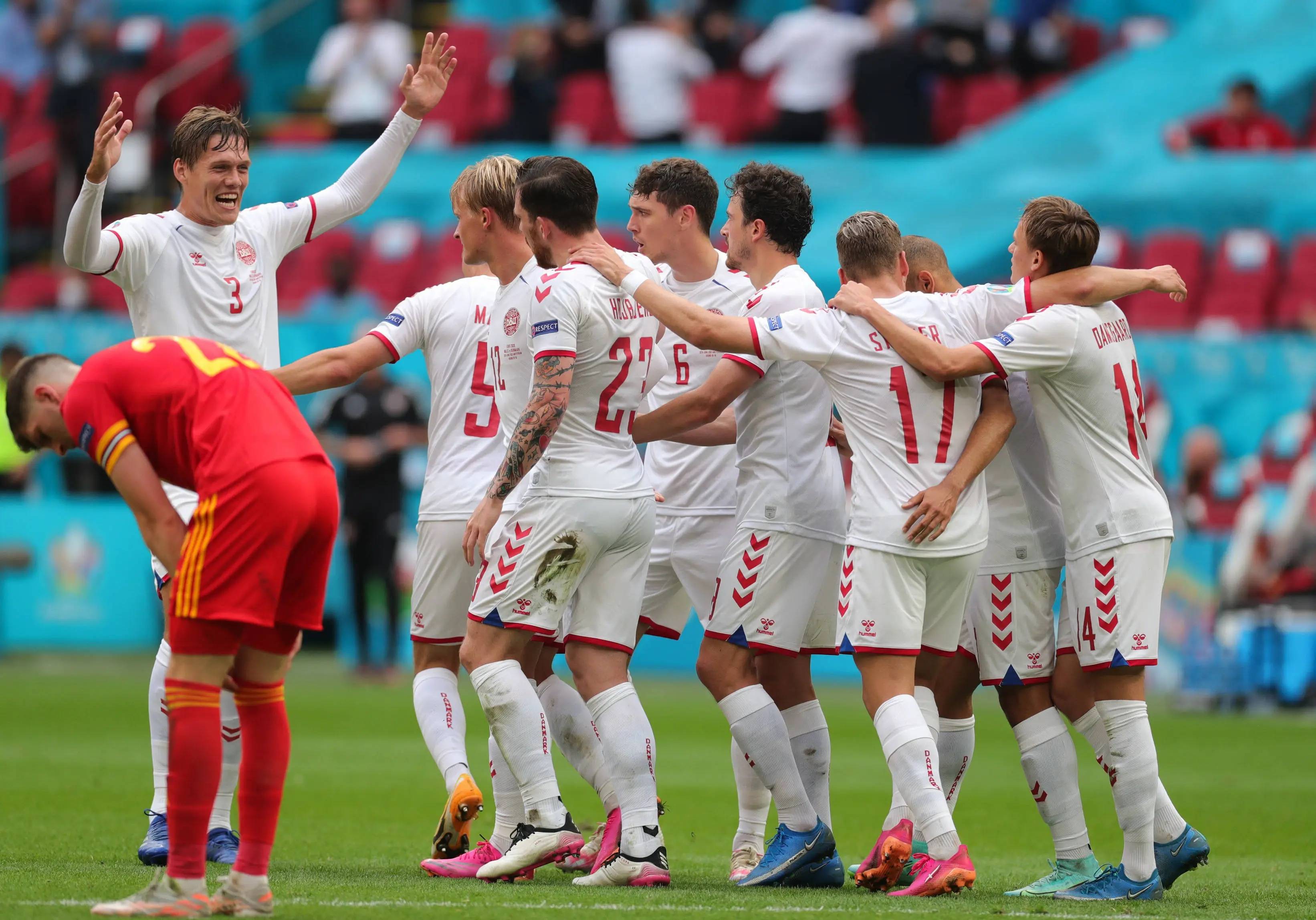 关于欧洲足球赛事竞争激烈，豪强云集的信息