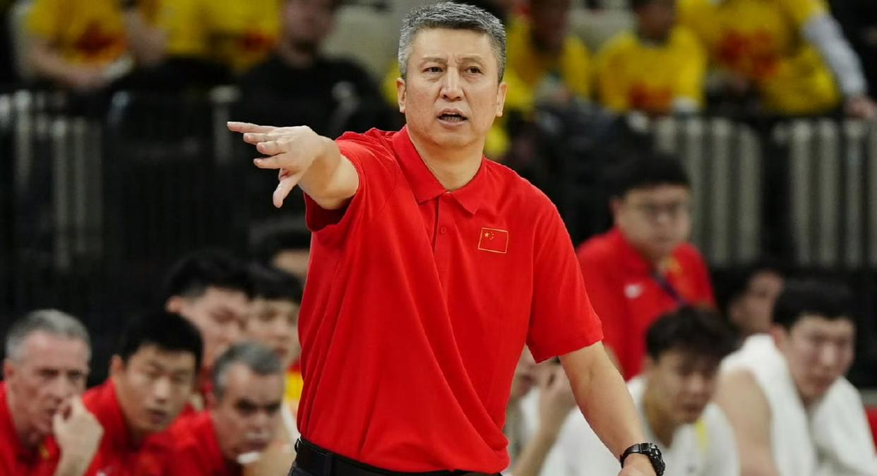 荷兰队横扫对手锁定小组头名,实力差距明显 荷兰队横扫对手锁定小组头名,实力差距明显