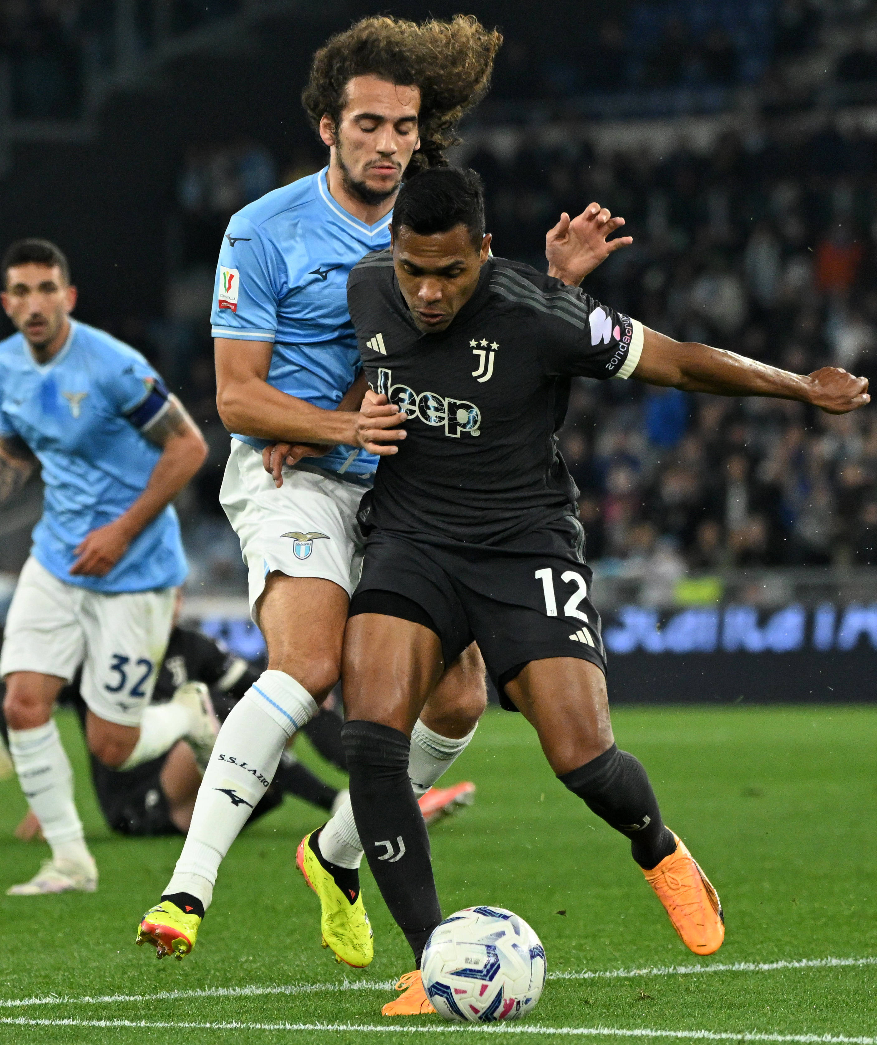 尤文图斯中场表现出色,封堵对手进攻的简单介绍 尤文图斯中场表现出色,封堵对手进攻的简单介绍