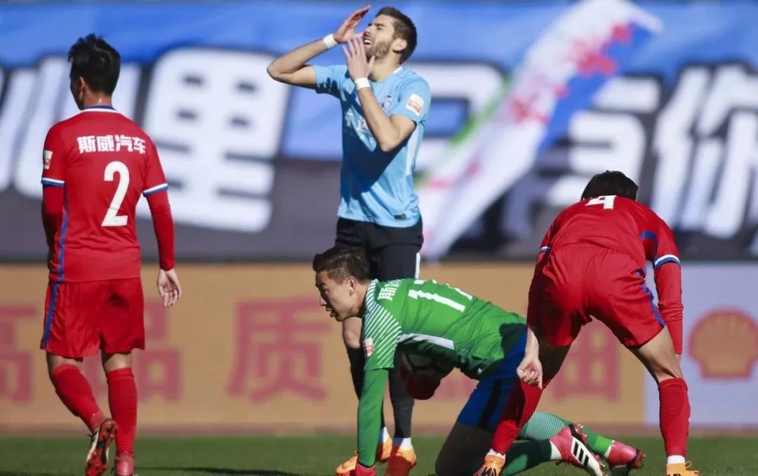 重庆斯威客场逼平建业,保级形势依然不容乐观 重庆斯威客场逼平建业,保级形势依然不容乐观