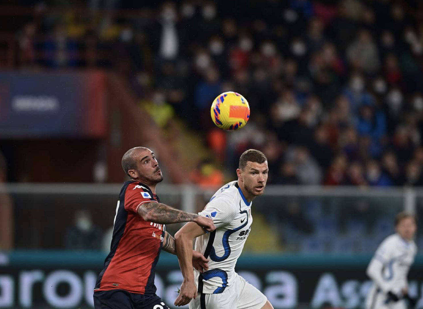 墨西哥鏖战那不勒斯，卡瓦哈尔扛起全队