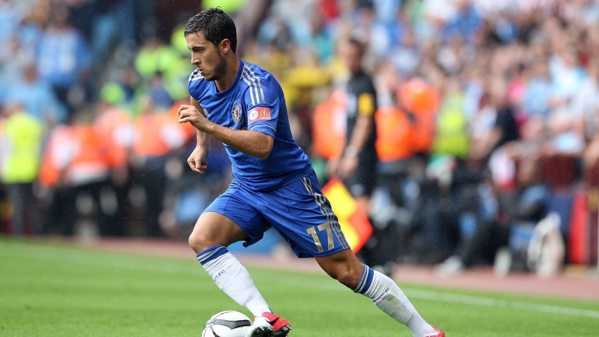 魔笛末节定乾坤，巴萨北欧展雄风，足球世界中的时间与压迫艺术