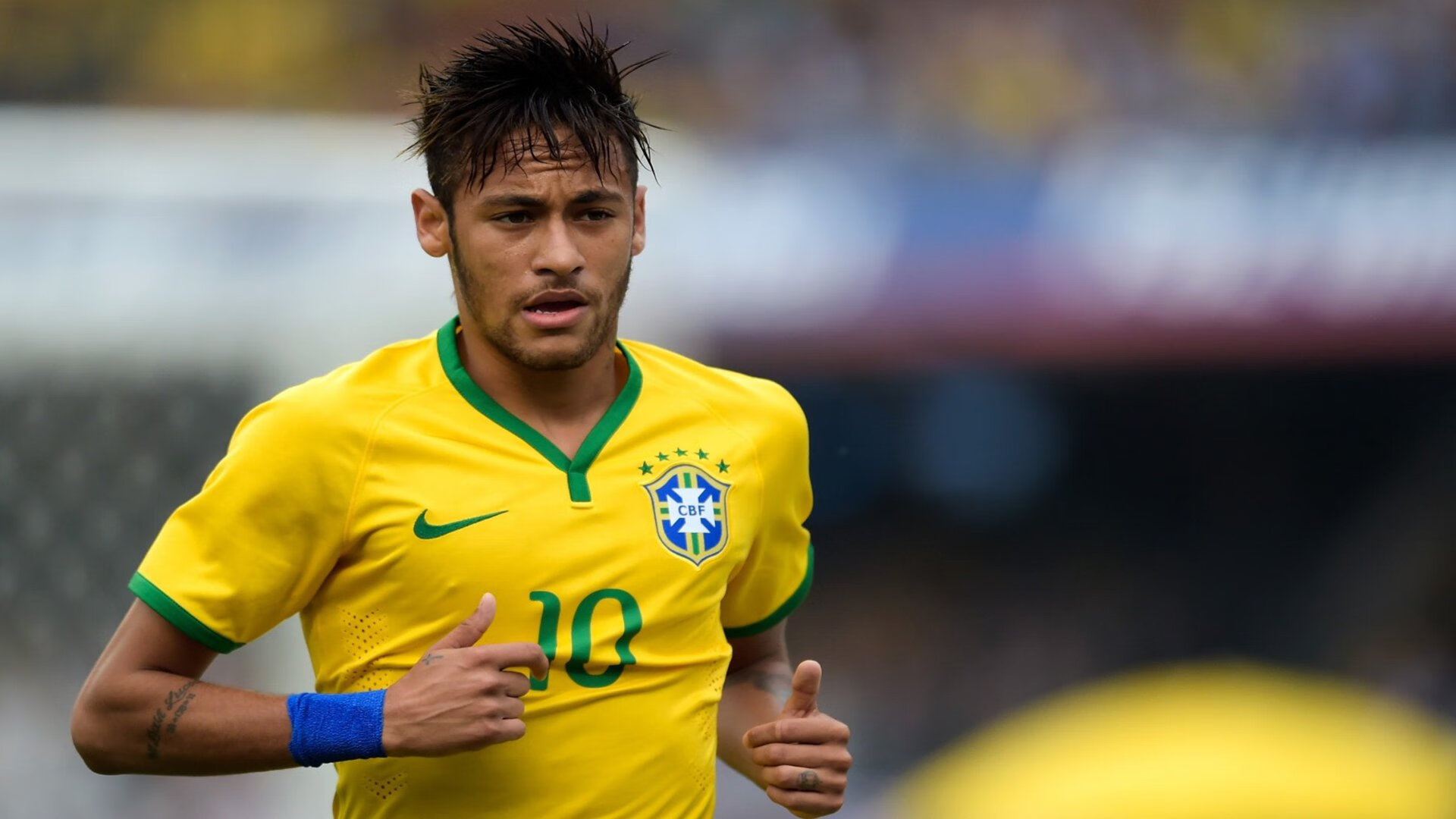 诺里斯完美闭环演绎赛道霸权,迈凯伦以压倒性优势扼杀哈斯反扑